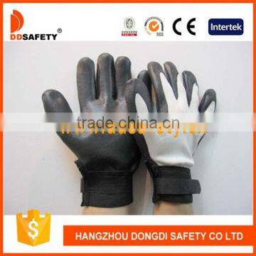 DDSAFETY 2017 13 Gauge Double Layer White Nylon Liner Black Nitrile Gloves