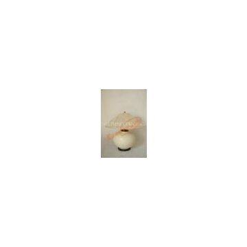 White pattery pot lamp