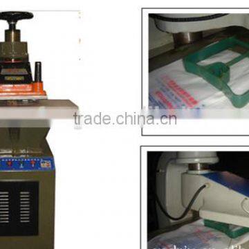 T-shirt Plastic Bag Hole Punching Machine photo-4
