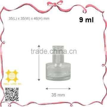 High quality screw on type oblate 9ml glass bottle