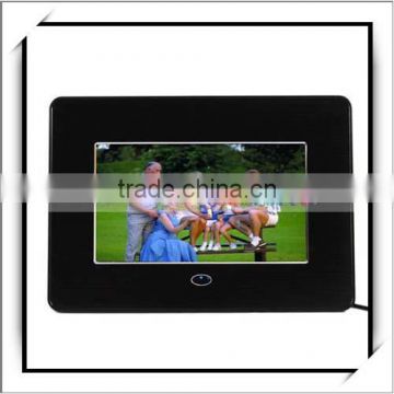 7 Inch Wide Screen Digital Photo Frame With Wire Drawing Black