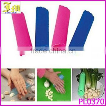 New Magic Silicone Garlic Peeler Peel Easy Kitchen Tool Cooking Crusher Utensils Alibaba China