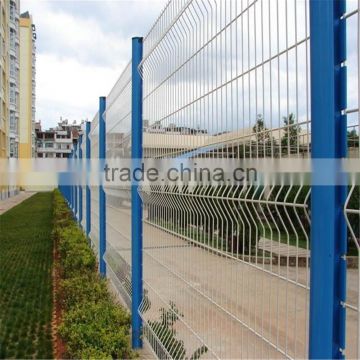 easy assembly Plastic weld wire mesh fence manufacturer