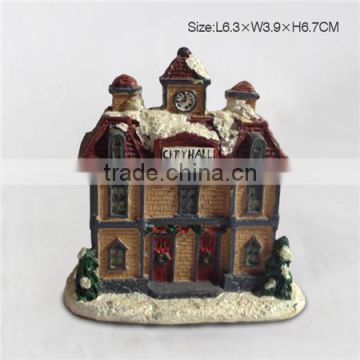 6.3*3.9*6.7 small house figurine