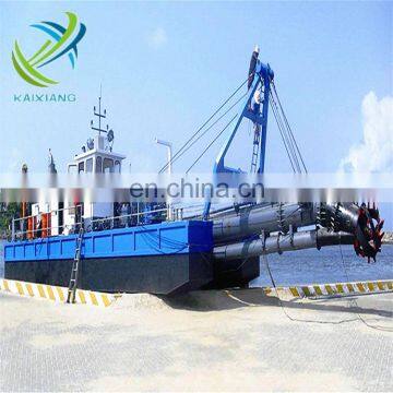 High efficiency river mud dredging machine