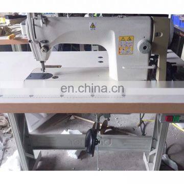 Used Needle Three-thread Quilting Machine With Head in Stock photo-6