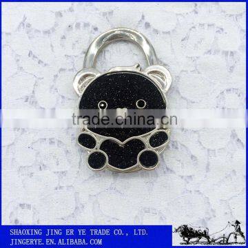 wholesale creative carton black bear design metal shopping bag holder