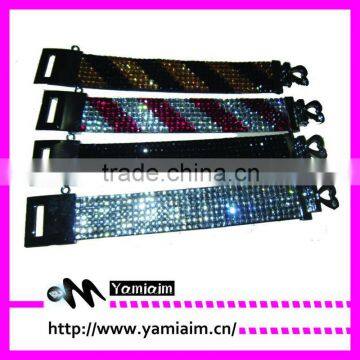 Yiwu Wholesale Fashion Crystal bracelet with hoop Custom Charm