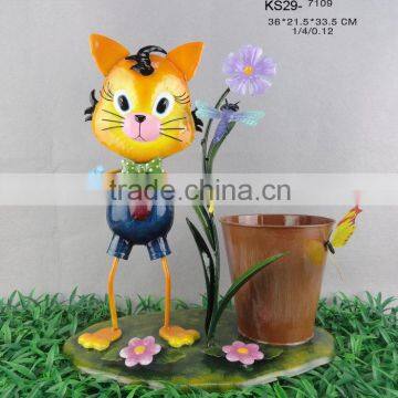 Metal/Iron cat with ladybug garden flower pot