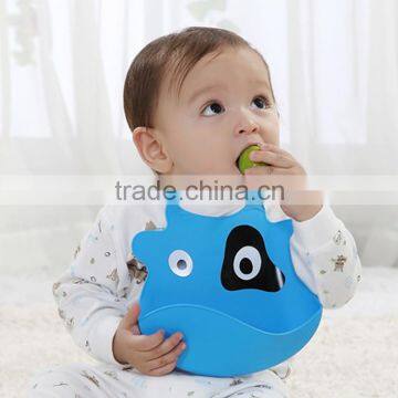 Fashion and cute silicone baby bib