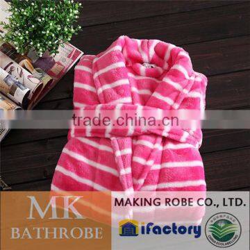 Plastic Brushed Fleece Bathrobe Made in China photo-2