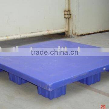 Plastic pallet