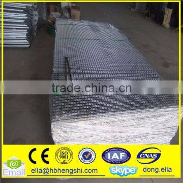 Low carbon steel welded wire mesh panel