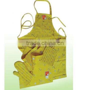 3-piece (Apron + 2 Potholders) Kitchen Textile Set photo-2
