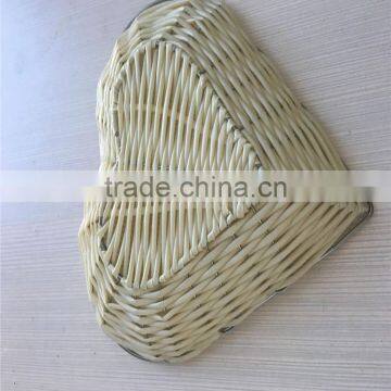 Wholesale Handmade Heart Shape Plastic Fruit Baskets photo-4