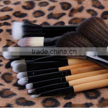 Cosmetics Wholesalers Market Private Label Professional Makeup Brush With Sexy Leopard Bag photo-3
