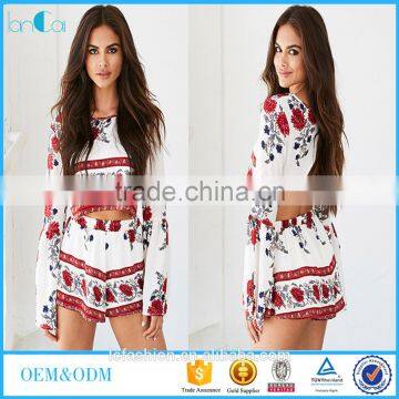 Custom fashion floral print two piece set women clothing sexy crop top and short suits