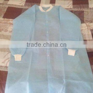 Disposable Nonwoven Lab coat with knitted cuff