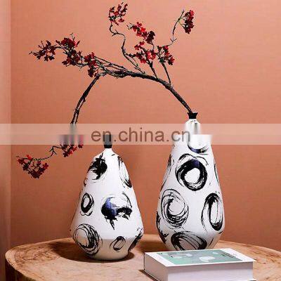 Modern Luxury Hand Painted Black Ink Circle Pattern White Ceramic Vase Chinese Decor