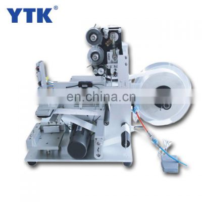 YTK-60D Flat Bottle Labeling Machines For Square Bottle Labels Sticker Labeling