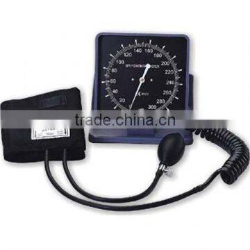 Desk type aneroid sphygmomanometer