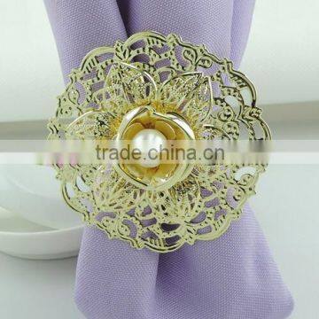 Fashionable Metal Flower Plastic Pearls Napkin Ring photo-2