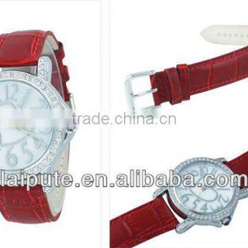 top high quality round love case diamond wirst watch