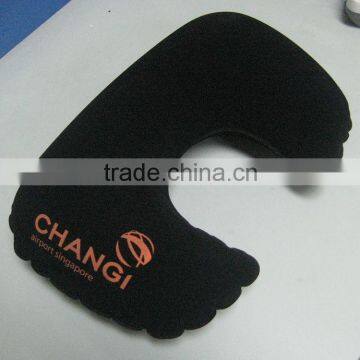 2014 black u-shape fashion comfortable inflatabe neck pillow
