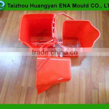 Plastic injection bucket mold