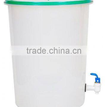 PLASTIC ROUND CONTAINER WITH LID & TAP 5638T