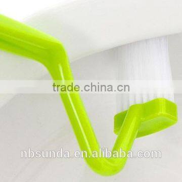 Bent handle V design closestool toilet brush wholesale