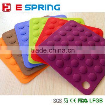 Non-slip Salient Point Silicone Chicken Pot Mat