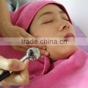 Professional M-T4A Maxbeauty Aquadermabrasion Spray Oxygen Rejuvenation Oxygen Oxygen Skin Care Machine Home Use Skin Therapy Facial Machine Face Peeling Machine