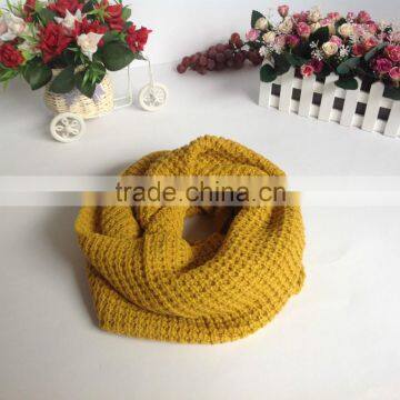 Factory Directly Sell Winter Knitted and Warm Fashion Scarf photo-2