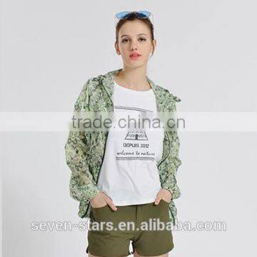 Plain Machine Washable Man T-shirt With High Quality photo-3