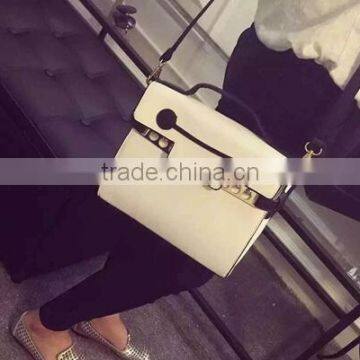 DY0113Z Europea Fashion Ladies Sweet Black and White Messenger Bag photo-2