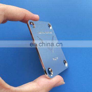 High Quality Logo Engraved Silver Plating Metal Label Plate photo-3