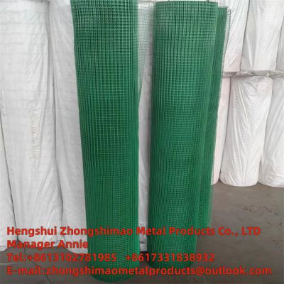 PVC-Welded wire mesh/flower and wood fences/ vinyl coat wire mesh/ plastic wire mesh