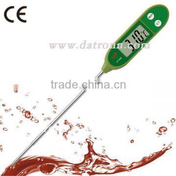 KT400 digital thermometer with probe