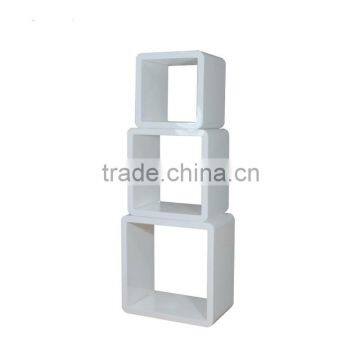 White High gloss wood display cube