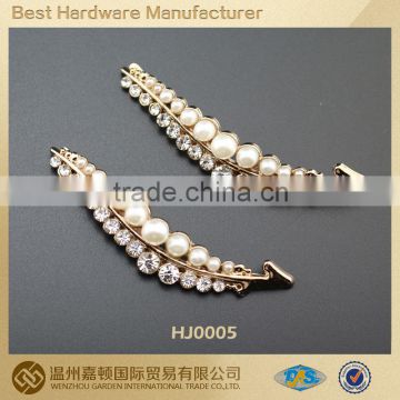 Pearl decoration leaf design metal shoe buckle