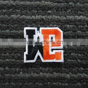 2016 china high quality personalized 3d embroidery patch for dress