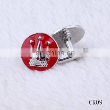 2014 New Design Customized Logo crystal red alloy gold crown cufflinks