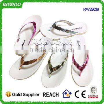 Latest Design White Crystal Women Fancy Custom Flip Flops photo-2