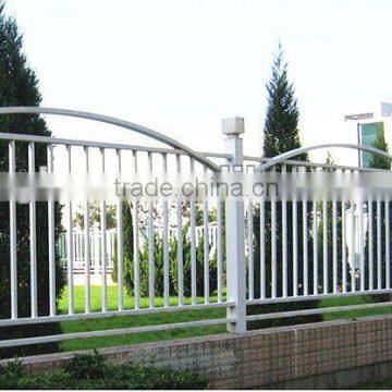 2015 Top-selling hand forged exterior iron fence