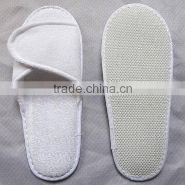 hook and loop style cotton terry airline slipper