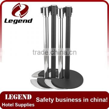 Retractable stanchion crowd control barrier sales