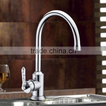 Hot and Cold Single Handle Durable Kitchen Sink Faucet