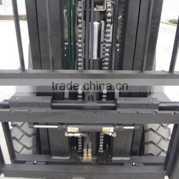 4 Ton Hydraulic Diesel Forklift Truck Lifting Height 5 M With 3 Stage Full Free Mast