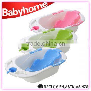 Prince William highly recommends plastic baby bath tub with stand